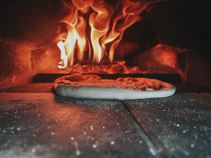 How Long Does A Pizza To Cook